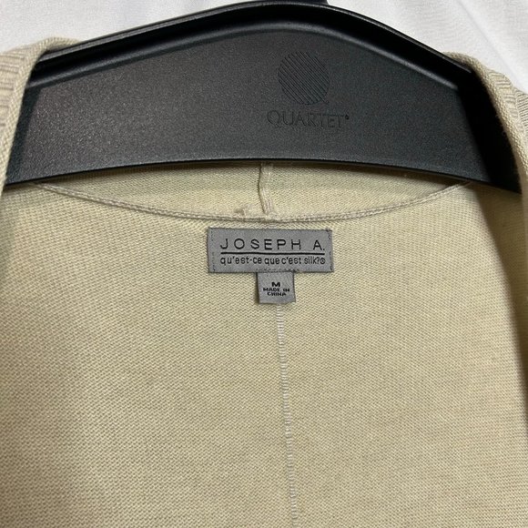 Jopeth A. Women's Knit Vest Size Medium - Picture 3 of 5